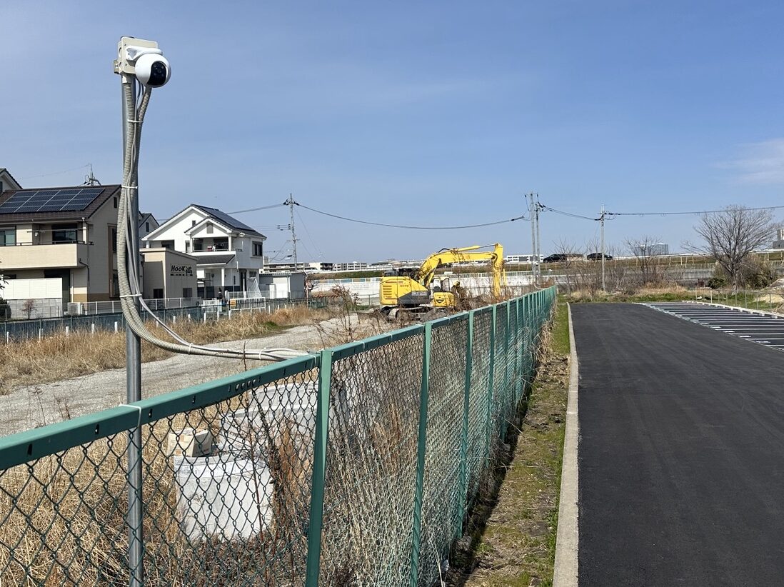 駐車場防犯カメラ